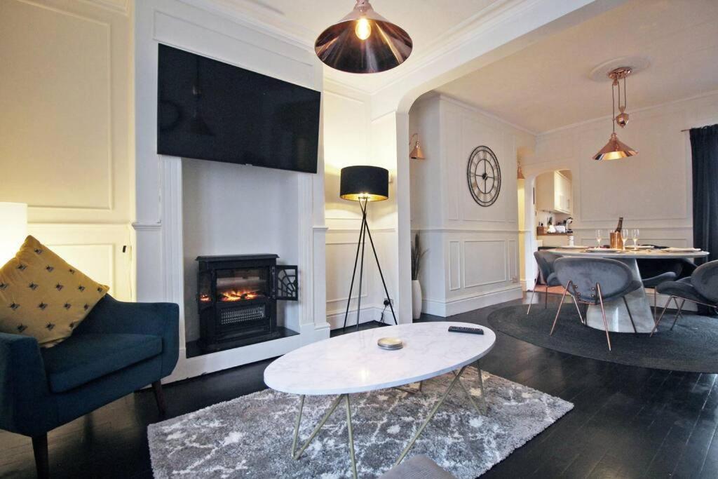 In The Heart Of Chester, Historical & Stylish Eksteriør billede