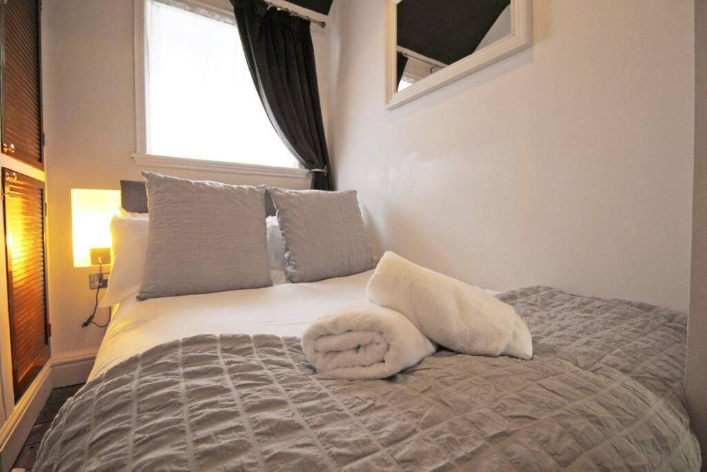 In The Heart Of Chester, Historical & Stylish Eksteriør billede