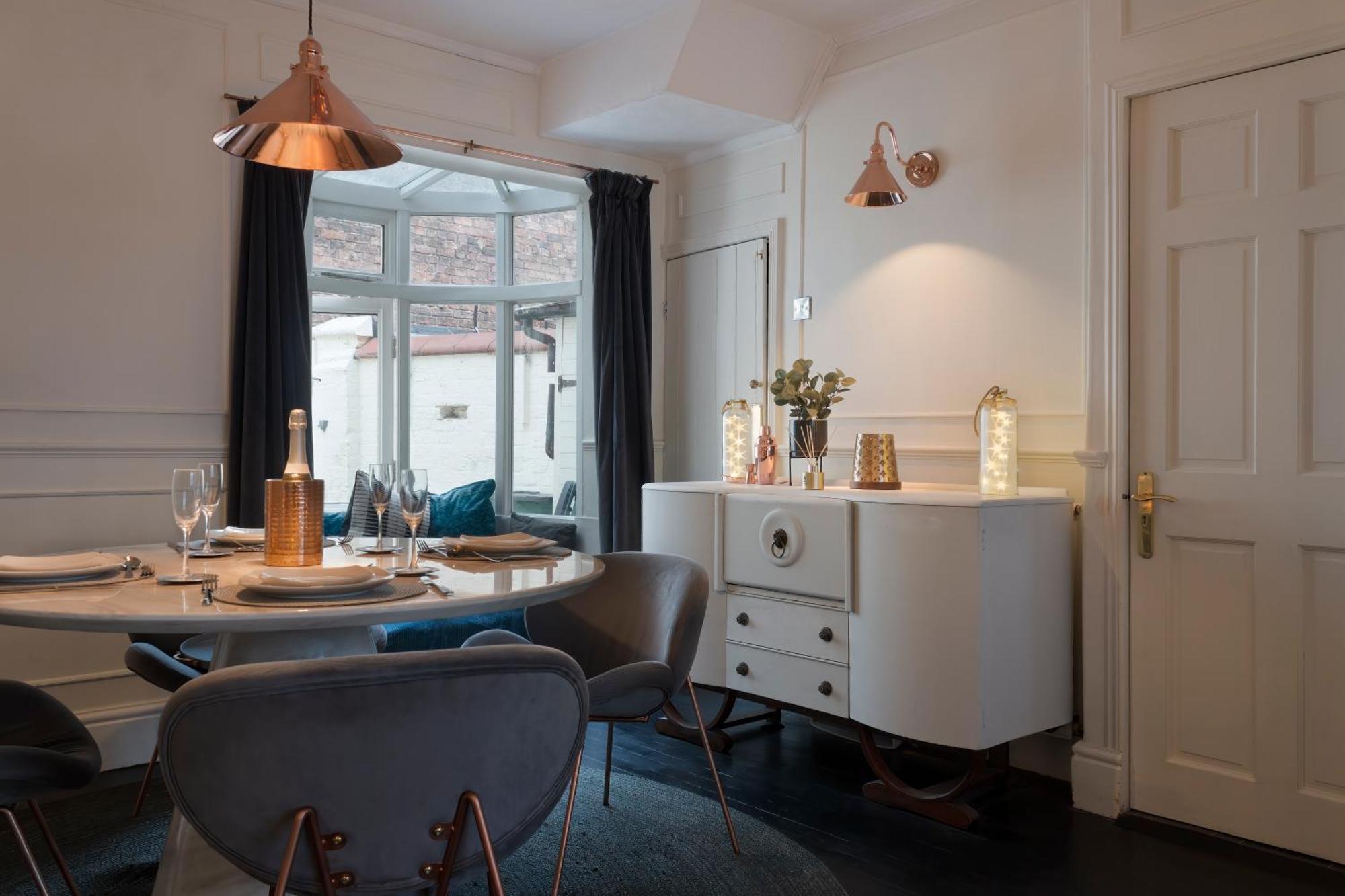 In The Heart Of Chester, Historical & Stylish Eksteriør billede
